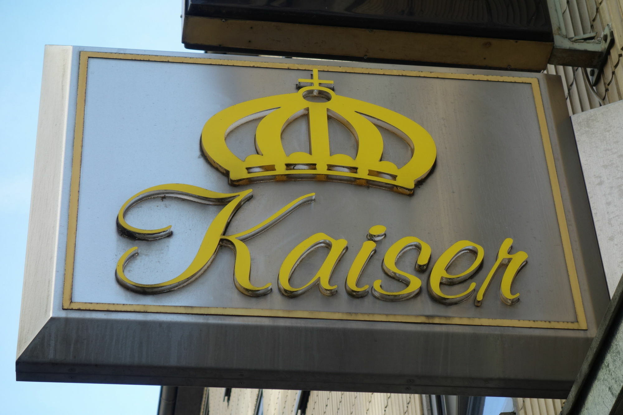 Kaiser Am Wiener Platz Cologne Exterior photo